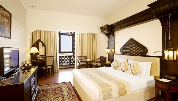 Executive-Zimmer Arabian Courtyard Hotel & Spa Bur Dubai Executive-Zimmer Arabian Courtyard Hotel & Spa Bur Dubai